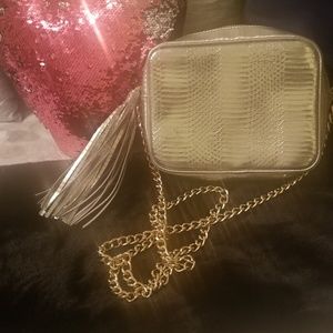 Victoria Secrets crossbody bag